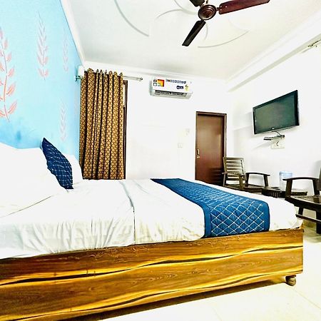 Hotel Galaxy Inn Near Delhi International Airport New Delhi Buitenkant foto