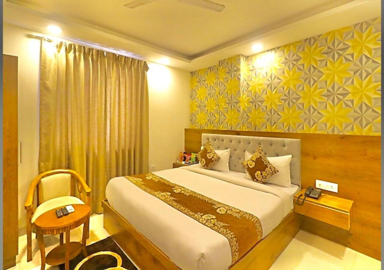 Hotel Galaxy Inn Near Delhi International Airport New Delhi Buitenkant foto