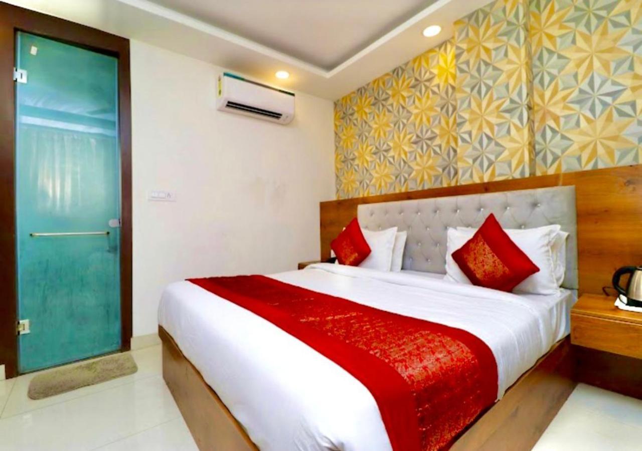 Hotel Galaxy Inn Near Delhi International Airport New Delhi Buitenkant foto