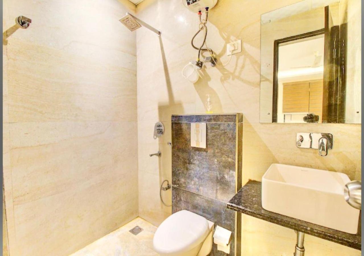 Hotel Galaxy Inn Near Delhi International Airport New Delhi Buitenkant foto