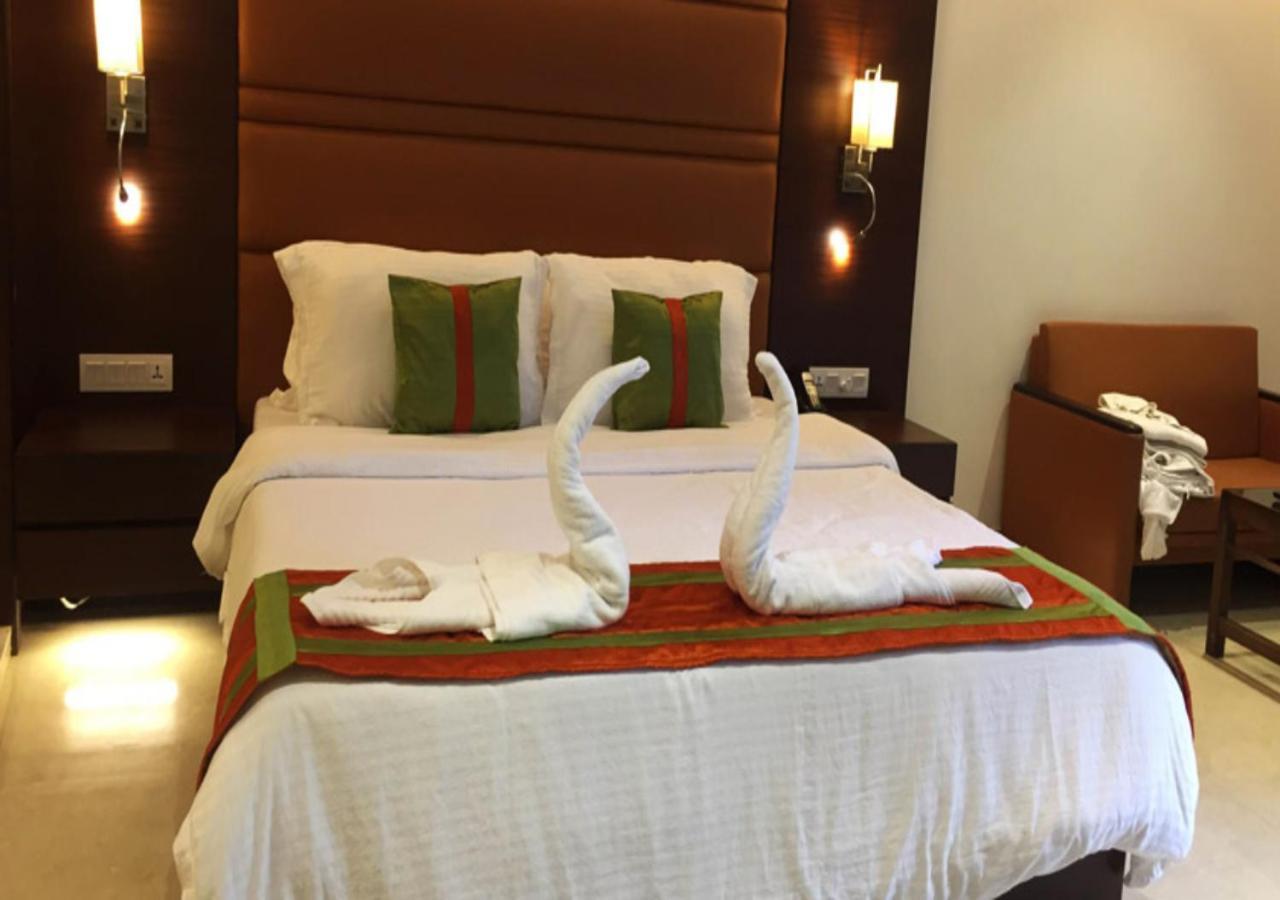 Hotel Galaxy Inn Near Delhi International Airport New Delhi Buitenkant foto